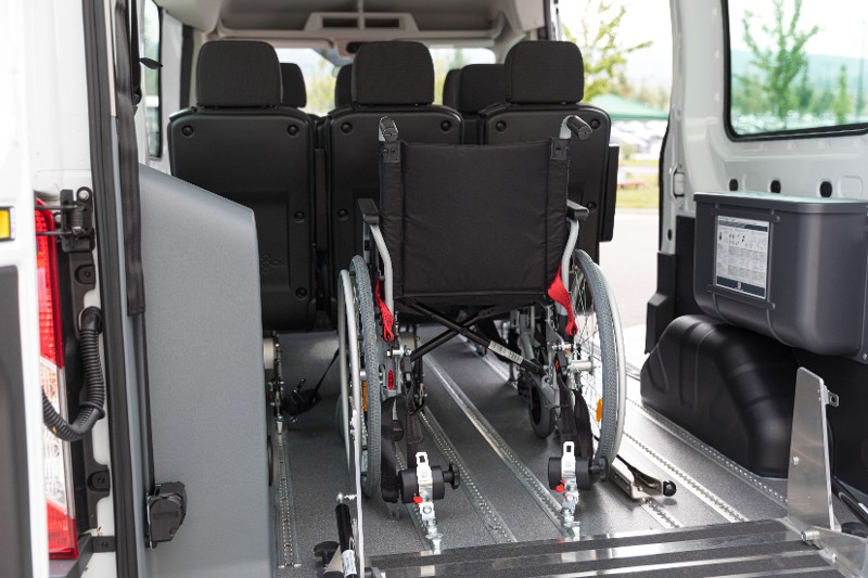 AdobeStock_327017627_Krankentransporte.jpeg